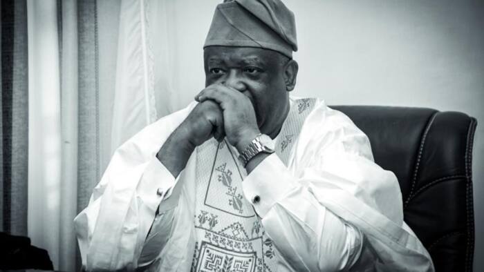 Gwamnan PDP Ya Ɗau Zafi, Ya Tona Asirin Alakar Wasu 'Yan Siyasa da Kashe-Kashen Mutane a Jihar Arewa