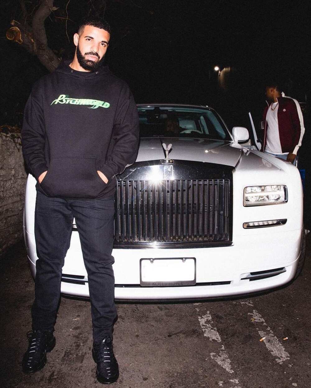Net Worth of Drake - LedgerNote