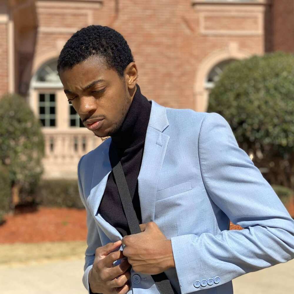 Destin Christopher Tucker’s height Destin Christopher Tucker’s height