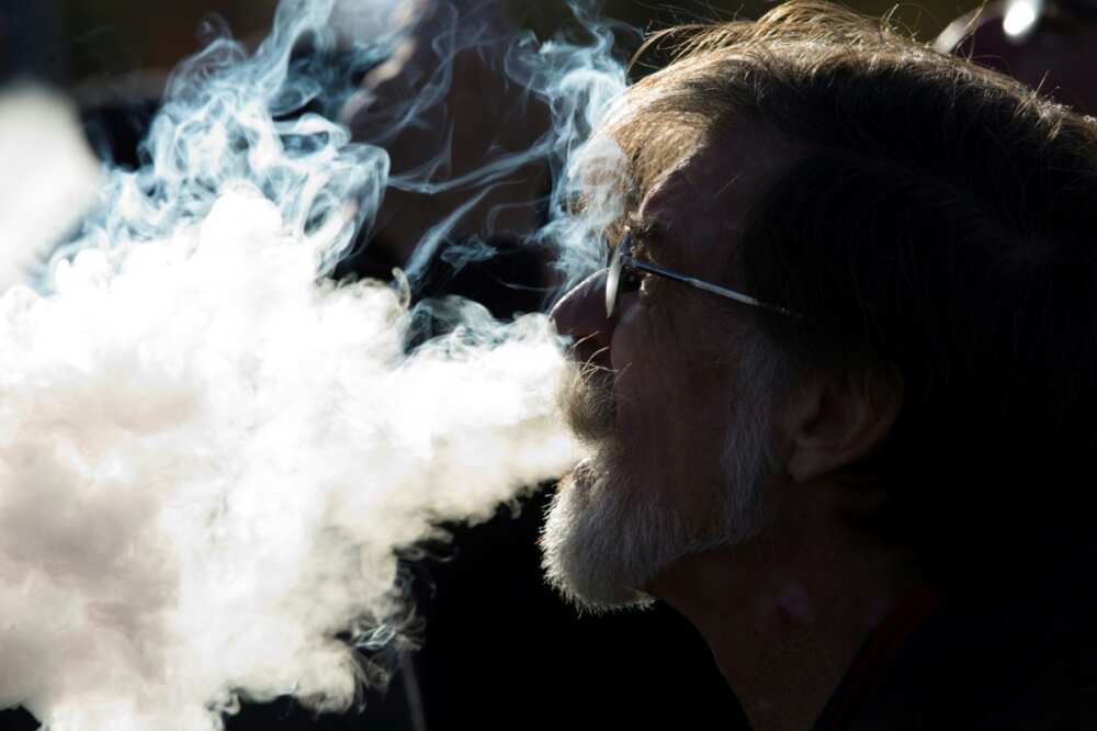 Heated tobacco products and vaping have increased in popularity in recent years Heated tobacco products and vaping have increased in popularity in recent years