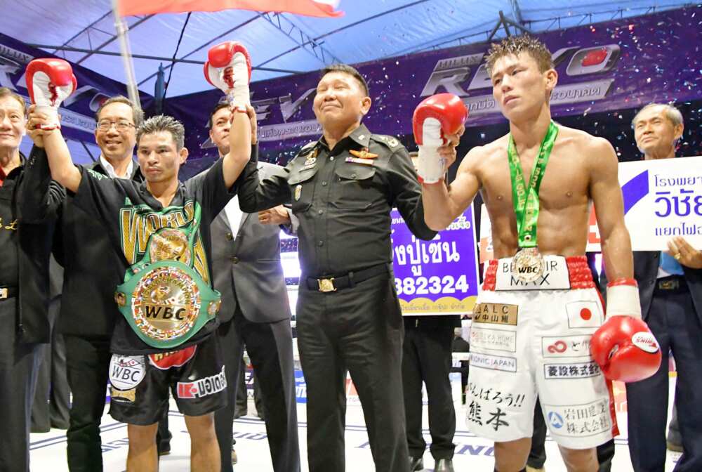 Wanheng Menayothin breaks Floyd Mayweather's record with 54-0 fights