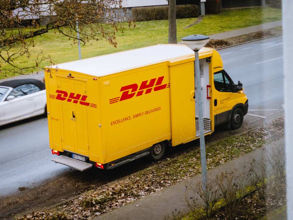 dhl express tracking