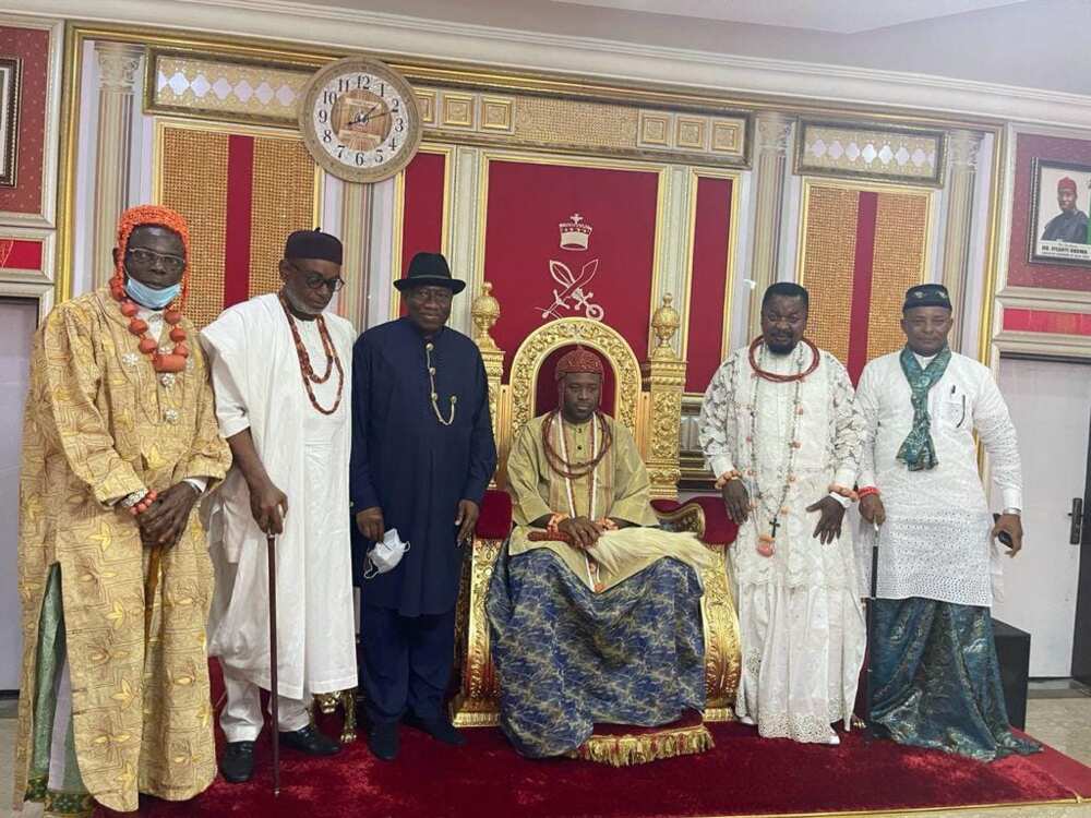 Former President, Goodluck Jonathan Visits newly crowned Olu of Warri