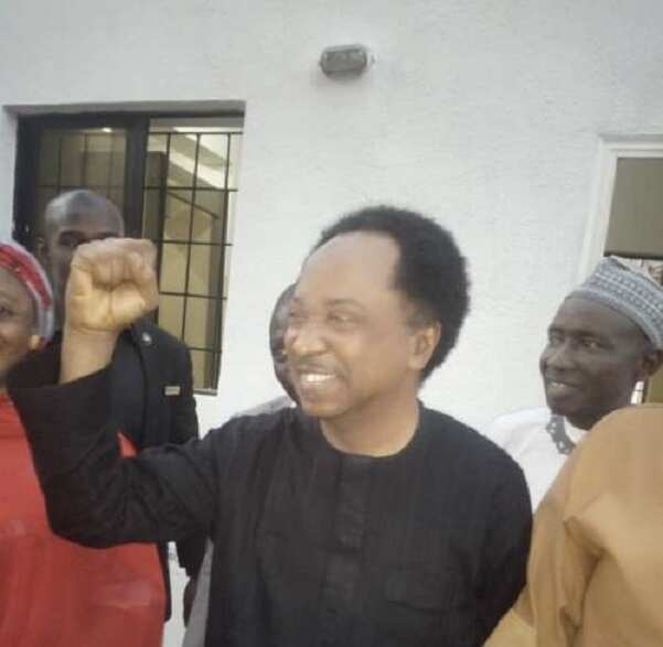 Yanzu-yanzu: Bayan makonni 4 a tsare, an saki Sanata Shehu Sani