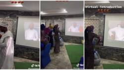 "This is interesting": Nigerian couple do wedding intro online, their families watch with projector in video