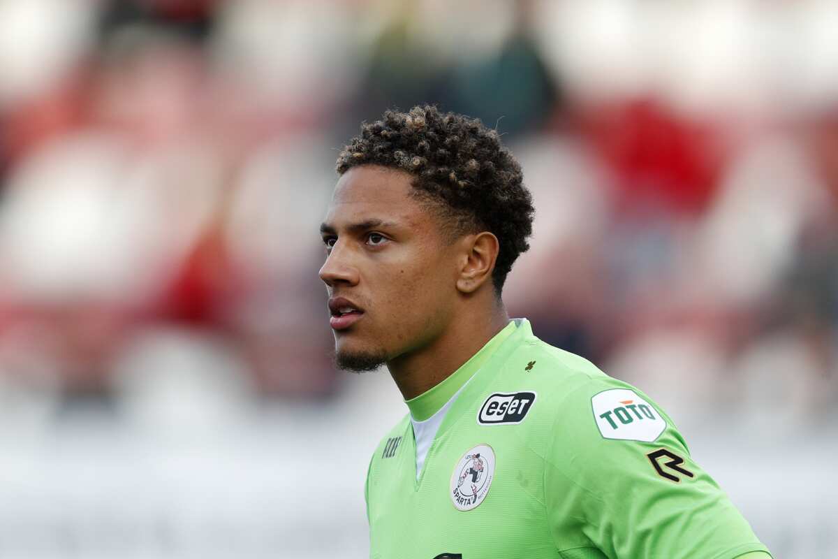 European giants ready to pay massive amount for the signing of top Super Eagles goalkeeper