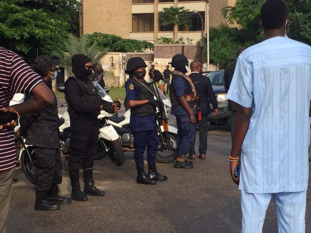 DSS, police, army surround court in Abuja for Kanu’s trial
