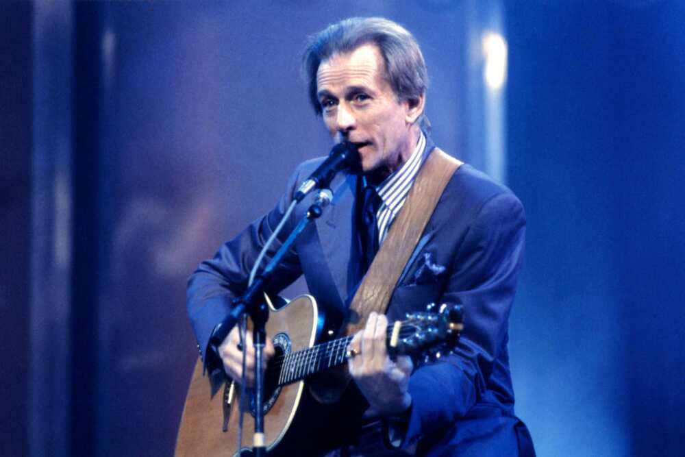 Nino ferrer: la mort tragique d'un chanteur à part et blessé Nino ferrer: la mort tragique d'un chanteur à part et blessé