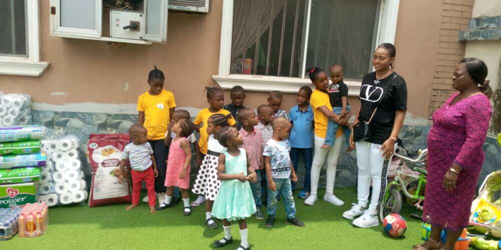 Lockdown: Ned Nwoko, Regina Daniels reach out to forgotten children in Abuja