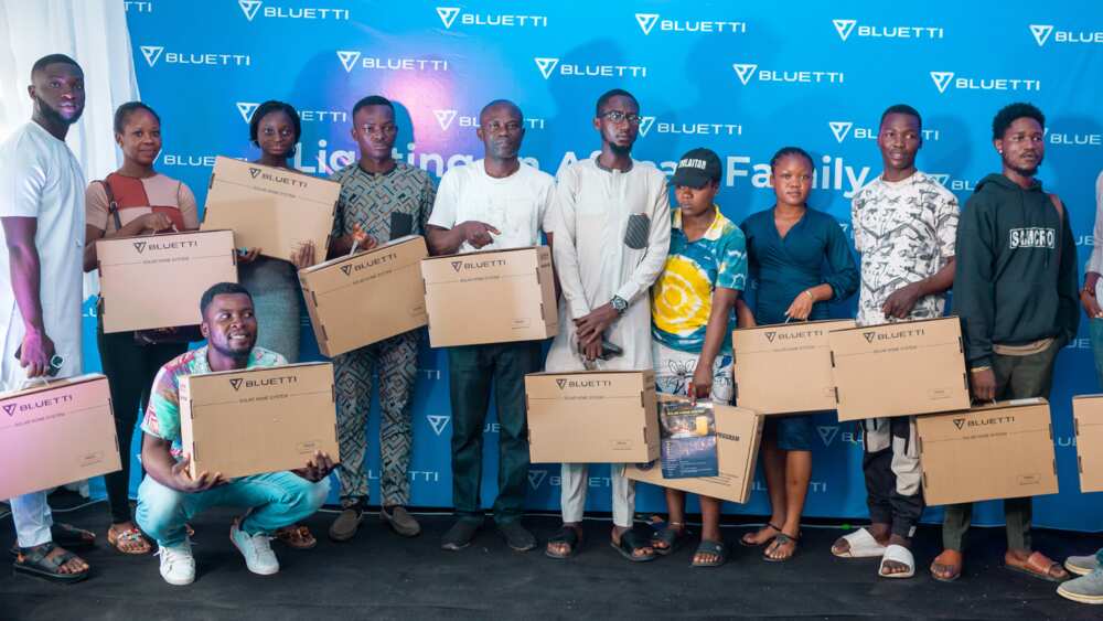 BLUETTI and YABATECH Holds 'Lighting an African Family' Charity Event BLUETTI and YABATECH Holds 'Lighting an African Family' Charity Event