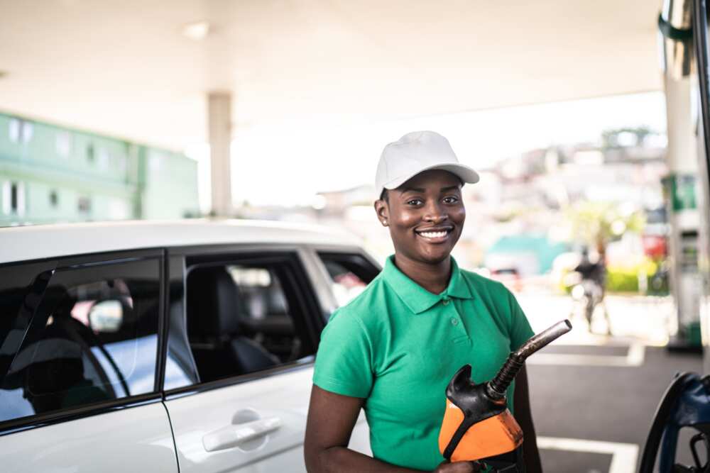 Petrol Stations. Lagos, NNPC, FG