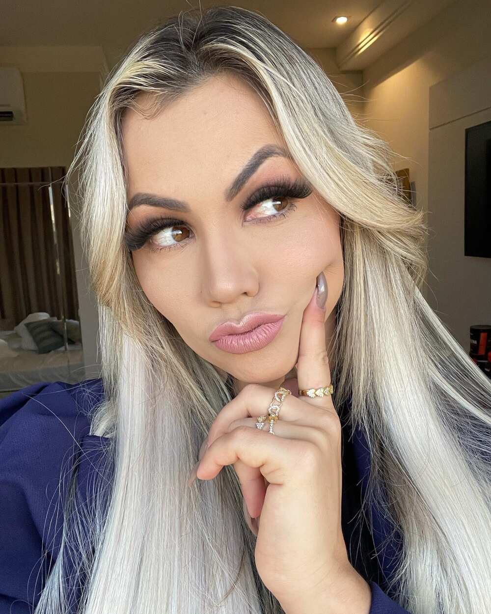 Vivi Winkler Vivi Winkler