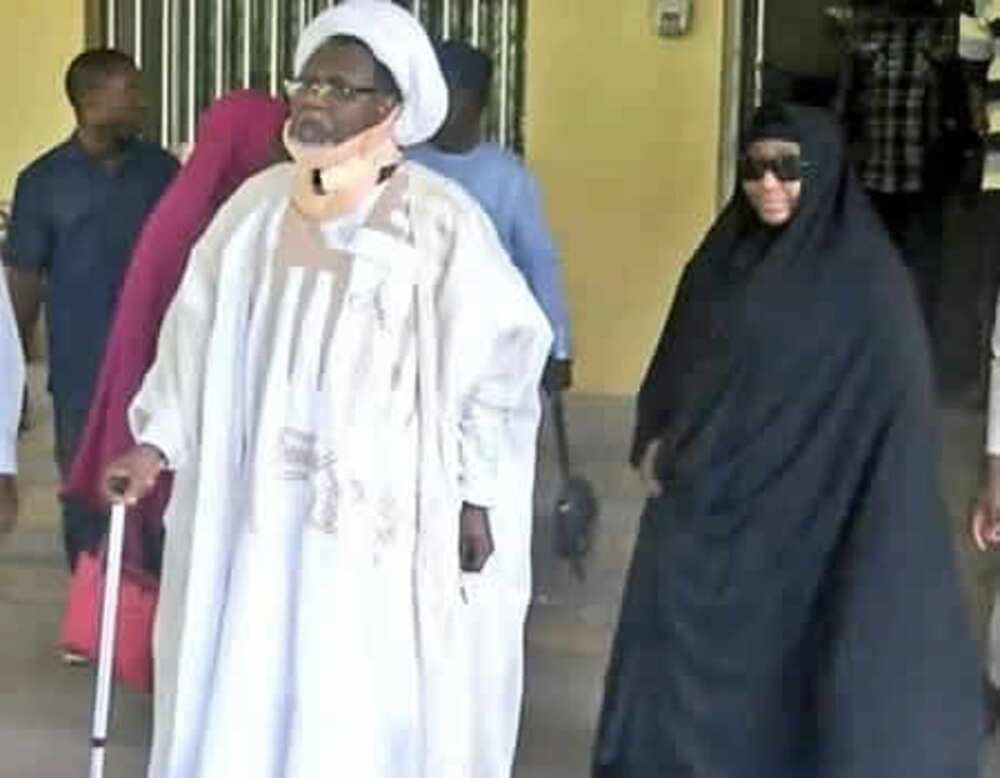 Ba guduwa zan yi ba: Sheikh Zakzaky ya zargi gwamnatin Buhari da hana shi sakat Ba guduwa zan yi ba: Sheikh Zakzaky ya zargi gwamnatin Buhari da hana shi sakat
