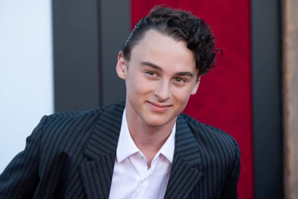Wyatt Oleff height Wyatt Oleff height