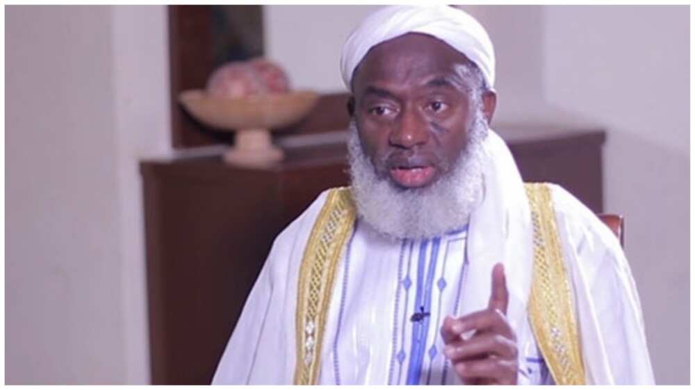 Sheikh Ahmad Gumi, Abuja-Kaduna train attack victims, FG, Terrorists Sheikh Ahmad Gumi, Abuja-Kaduna train attack victims, FG, Terrorists