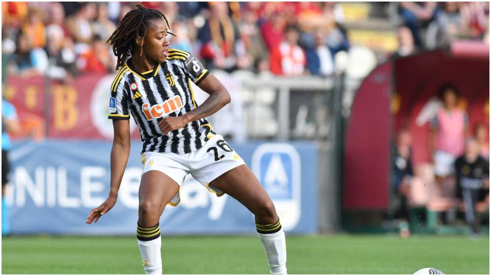 Jennifer Echegini playing for Juventus women against AS Roma women.