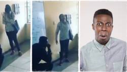 UNILAG lecturer turns relationship counselor, settles quarrel between couples right inside class