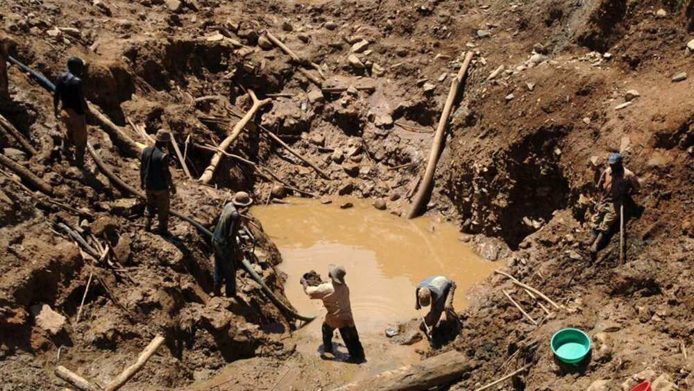 Gold mining in Nigeria