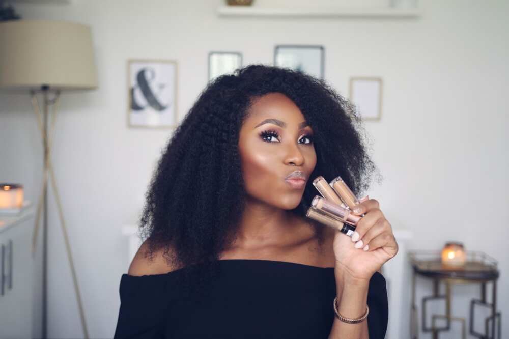 Makeup routine for younger look Makeup routine for younger look