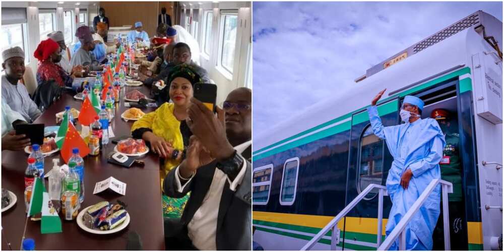 Adorable Photo Shows Fashola, Amaechi, Saraki, Others Enjoying with Buhari Inside Lagos Train