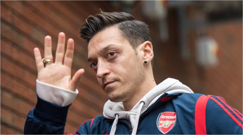 Mesut Ozil: Arsenal playmaker trolls Tottenham with brilliant response on social media