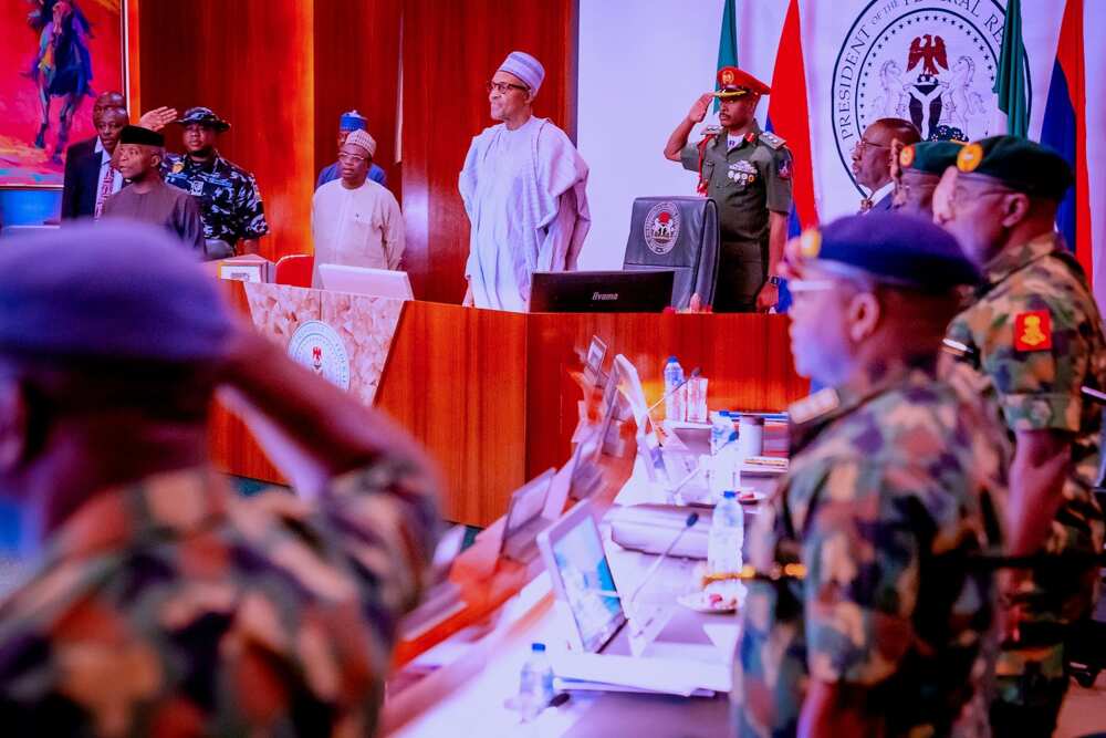 Shugaban kasa Muhammadu Buhari yana jagorantar taron majalisar tsaro Shugaban kasa Muhammadu Buhari yana jagorantar taron majalisar tsaro