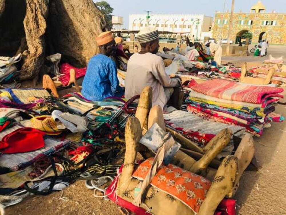 Hotuna daga wurin shirye-shiryen mika sandar sarautar Zazzau Hotuna daga wurin shirye-shiryen mika sandar sarautar Zazzau