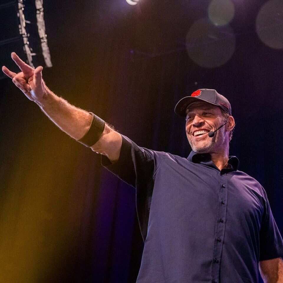 Tony Robbins business mastery