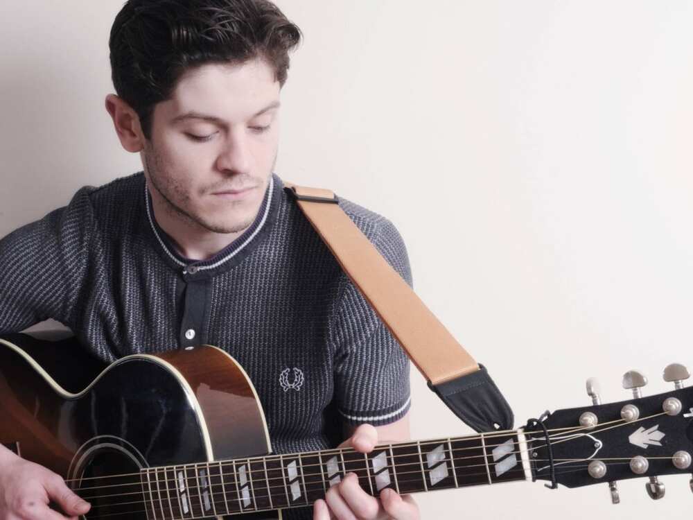 Iwan Rheon age Iwan Rheon age