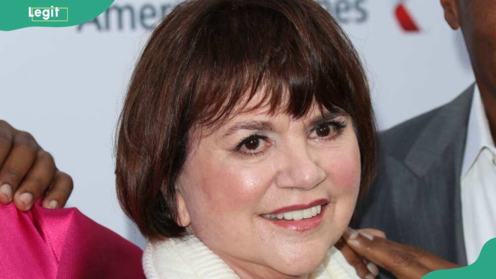 How many kids did Linda Ronstadt adopt?