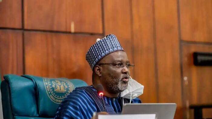 Majalisa Ta 10: Mai Neman Shugabancin Majalisa Ya Samu Tagomashi, Wani Babban Gwamna Ya Mara Masa Baya