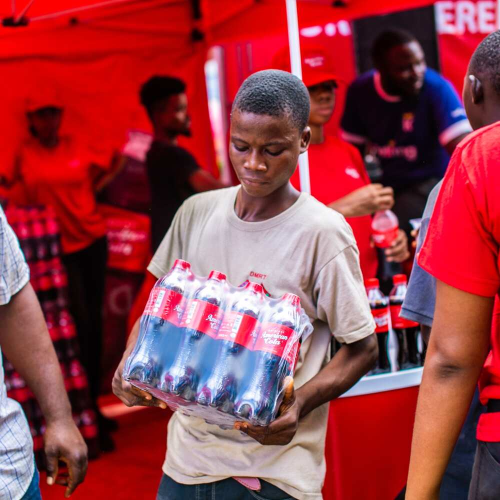 Introducing American Cola: The Bold and Refreshing New Product by Planet Bottling Company Introducing American Cola: The Bold and Refreshing New Product by Planet Bottling Company