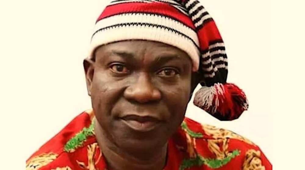 Majalisar dattawa ta taya Ikweremadu murnar zagayowar ranar haihuwarsa Majalisar dattawa ta taya Ikweremadu murnar zagayowar ranar haihuwarsa