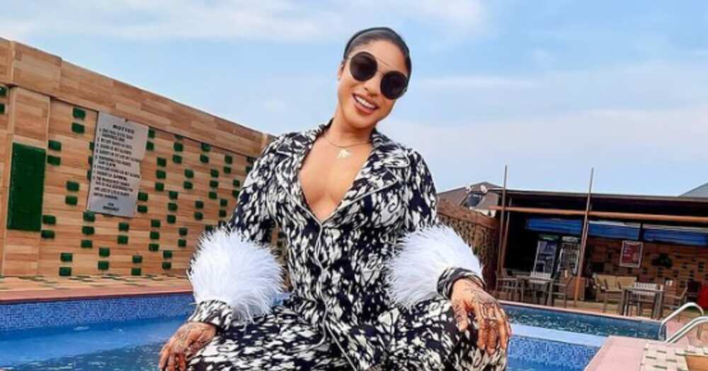Tonto Dikeh tells fans to find love