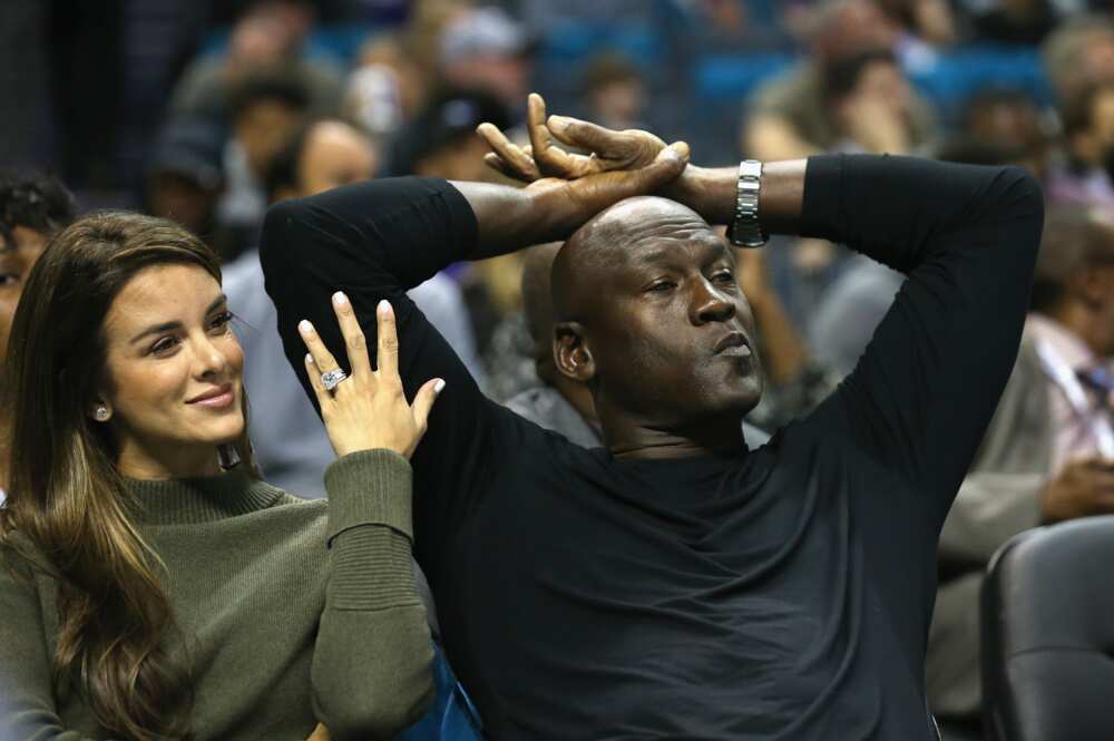 How much did MJ pay for the Hornets?
