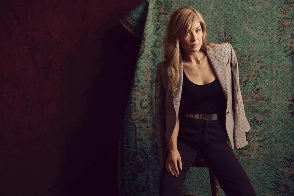 Rosamund Pike bio age, height, partner, net worth, movies Legit.ng