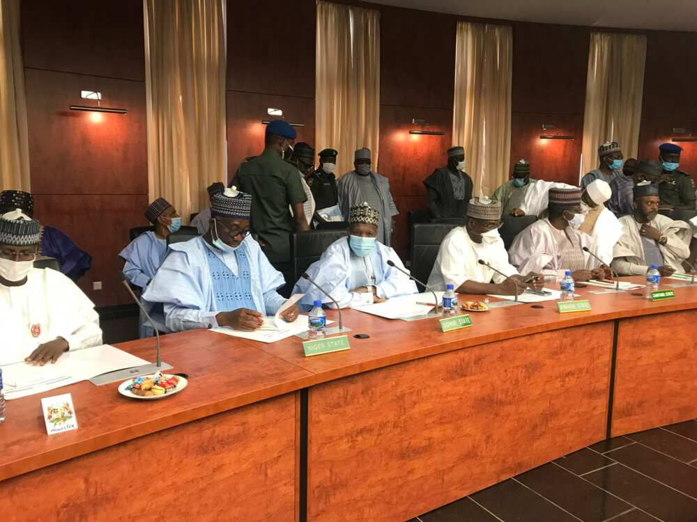 Kaduna: El-Rufai ya karbi bakuncin Gambari, Sarakuna da Jami’an Gwamnati Kaduna: El-Rufai ya karbi bakuncin Gambari, Sarakuna da Jami’an Gwamnati