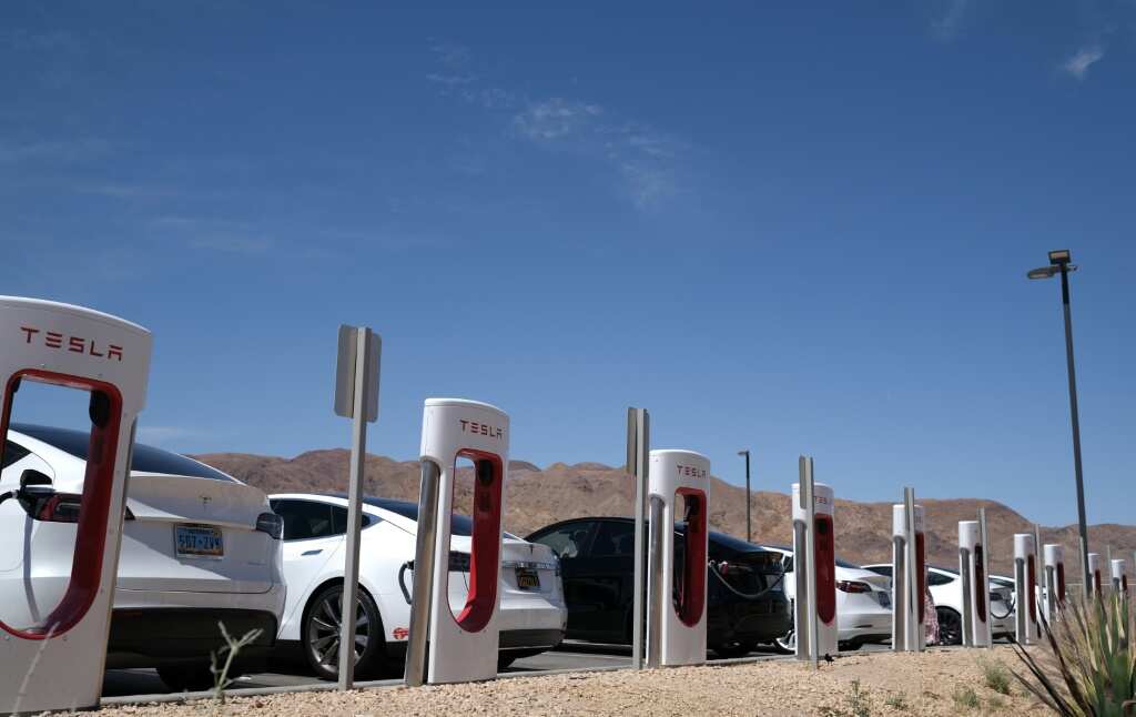 Plenty of roadblocks for automakers seeking EV success