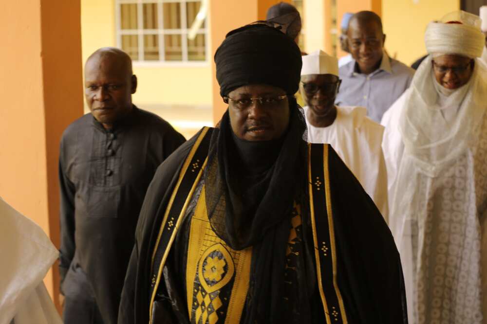 Emir of Bauchi leads all-female choir during visit by ‘Matan Zumunta'