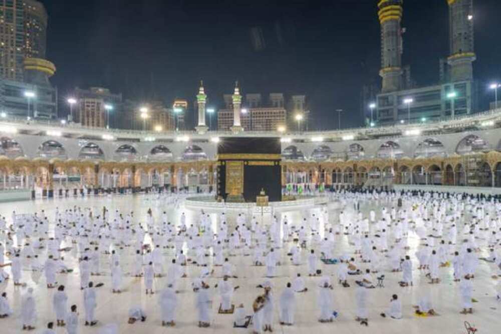 An buɗe wa masu aikin Umrah 20,000 Masallacin Harami a yau Lahadi An buɗe wa masu aikin Umrah 20,000 Masallacin Harami a yau Lahadi