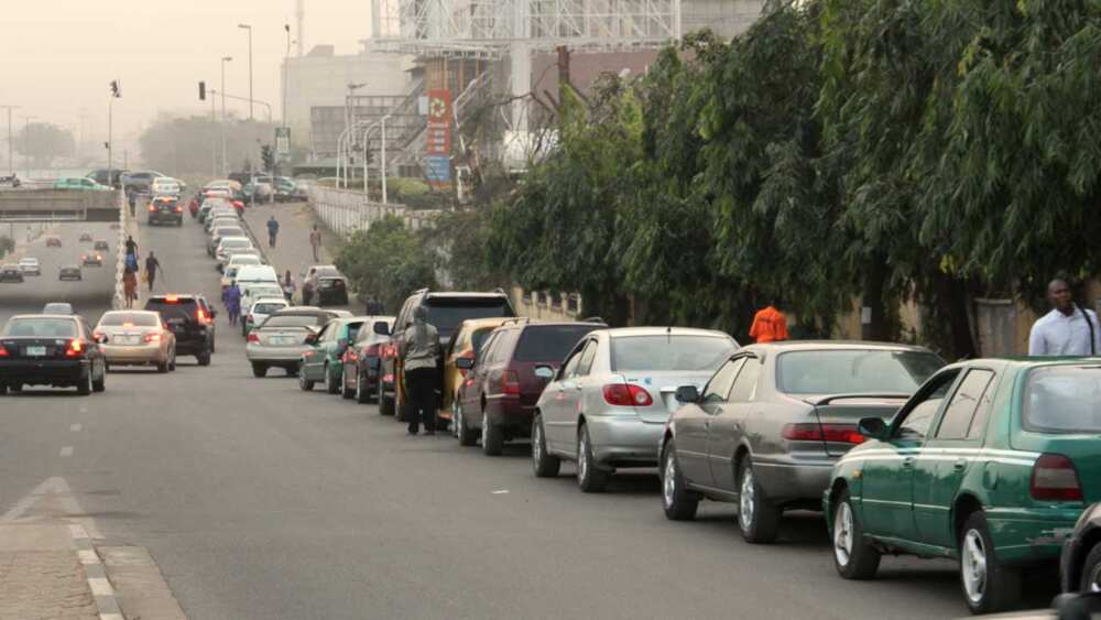 Fuel Scarcity: Abuja Workers To Face Hardship for Weeks Despite NNPC Assurance