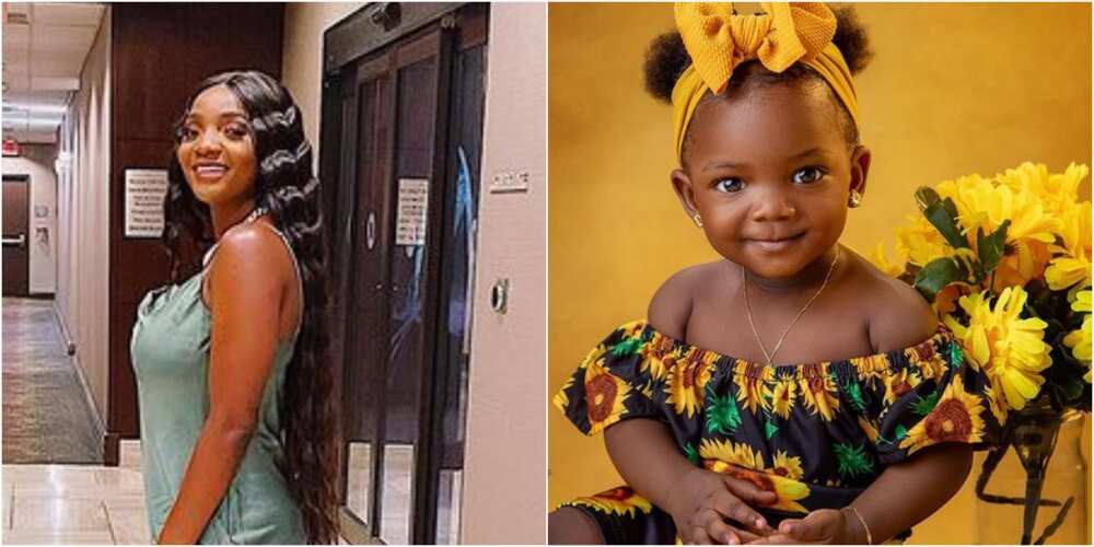 Singer Simi and her daughter