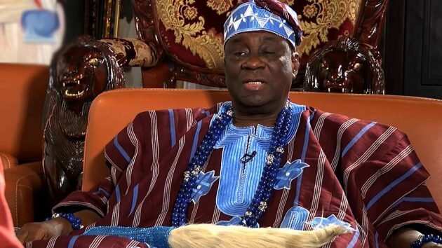 Oba of Lagos claims #EndSARS protesters stole $2m, N17m from his palace
