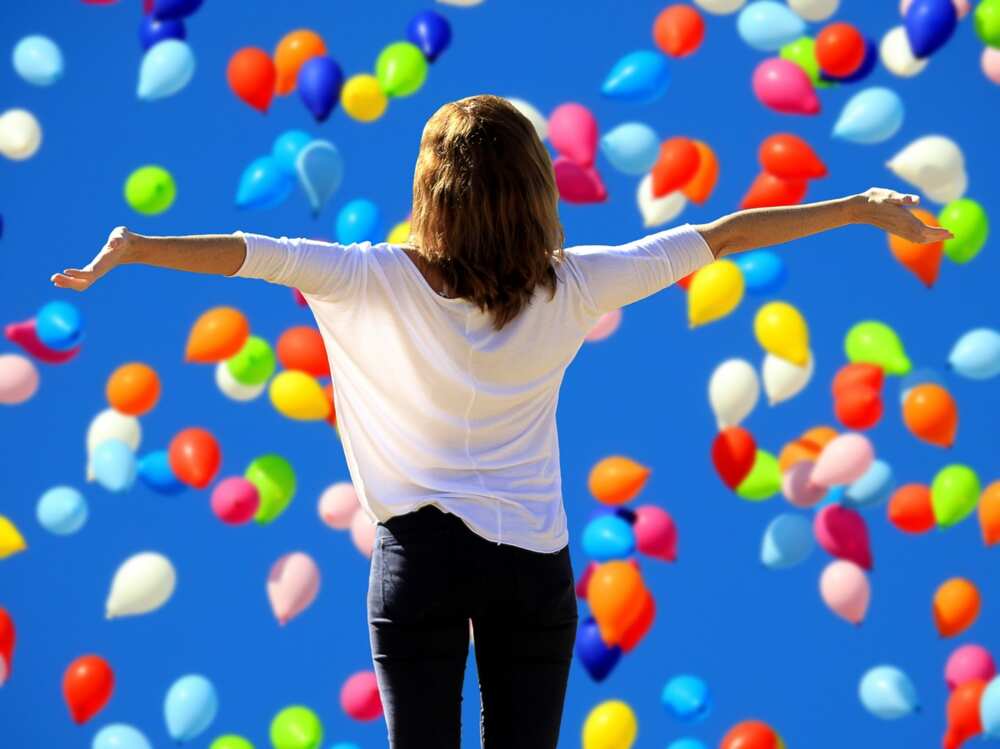 Comment vous entourer d'ondes positives ? 7 idées pour un cycle vertueux Comment vous entourer d'ondes positives ? 7 idées pour un cycle vertueux