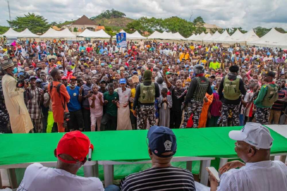Yan kwanaki kafin zaben gwamnan Ondo: An yi harbe-harbe a garin Akure Yan kwanaki kafin zaben gwamnan Ondo: An yi harbe-harbe a garin Akure