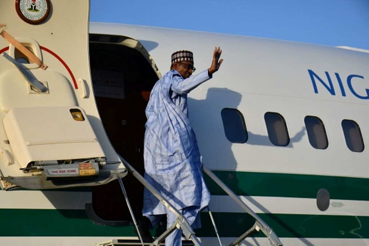 Buhari hands over to VP Osinbajo, flies out to London for medical trip