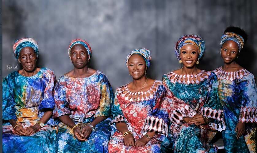 Photo of maternal lineage of a Nigerian family up to the 5th generation.