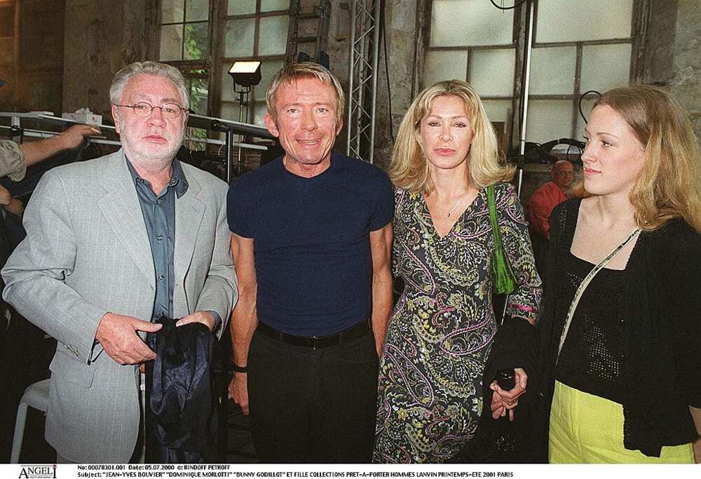 Biographie de Jean-Yves Bouvier : films, photos, compagnon Biographie de Jean-Yves Bouvier : films, photos, compagnon