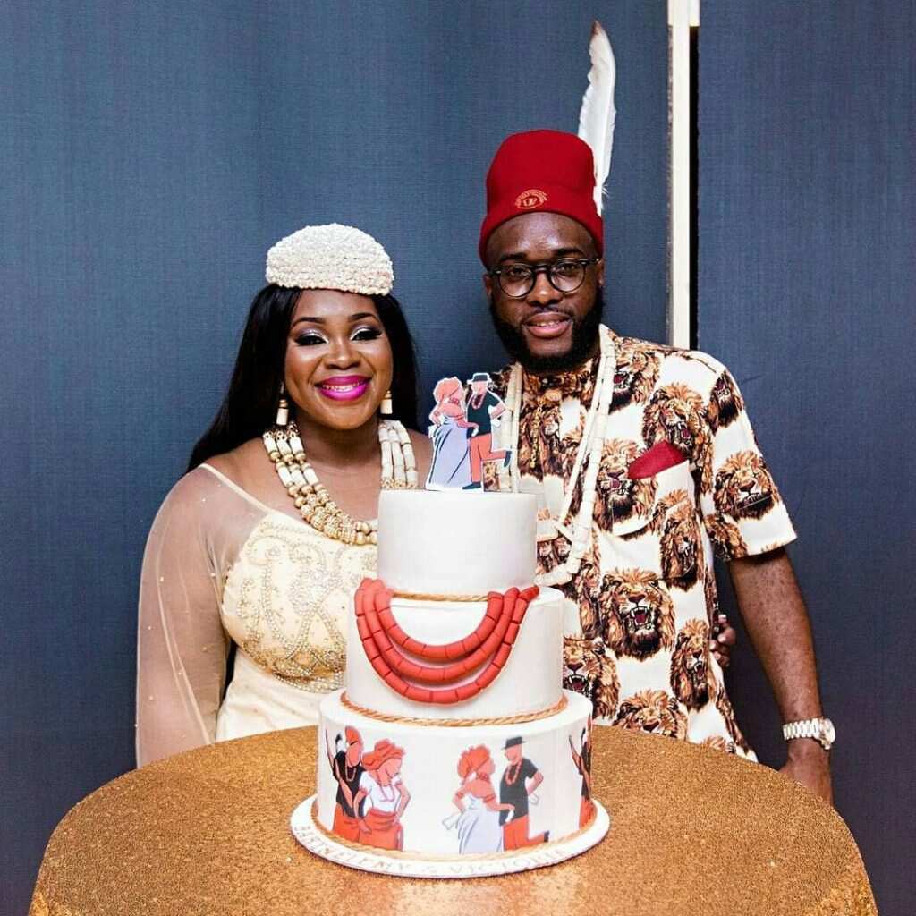 AFRICAN TRADITIONAL WEDDING CAKE... - La Pearl's Confec | Facebook