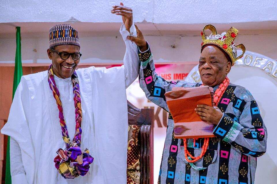 Lamidon Adamawa, da wasu manyan Sarakunan Najeriya 2 dake tare da Buhari a zaben 2019